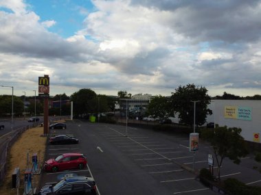 İngiltere 'deki Alışveriş Merkezi Luton Şehir İstasyonu' nun Yüksek Açılı Hava Görüntüleri