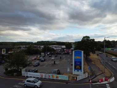 İngiltere 'deki Alışveriş Merkezi Luton Şehir İstasyonu' nun Yüksek Açılı Hava Görüntüleri