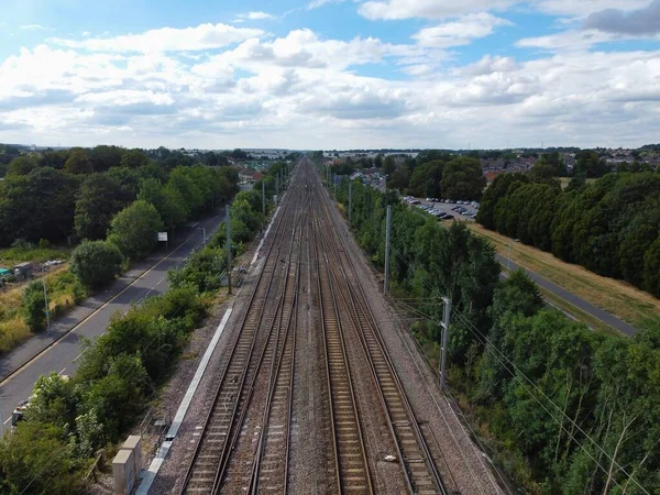 High Angle Aerial Footage Train Tracks Central Luton City Station —  Fotos de Stock
