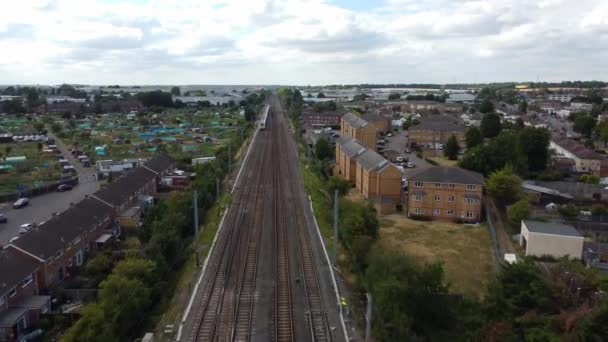 Aerial Footage High Angle Train Tracks Central Luton Railway Station — ストック動画