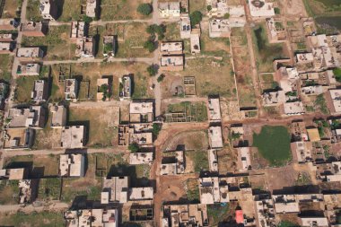Punjab Pakistan 'ın Kala Shah Kaku köyünün hava görüntüsü, İHA' nın yüksek açılı görüntüsü.