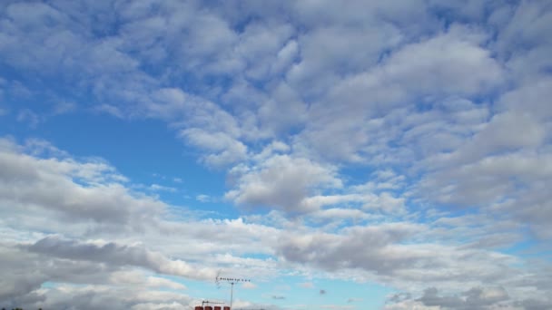 Dramatic Sky Moving Clouds Luton Town England British City — Video Stock