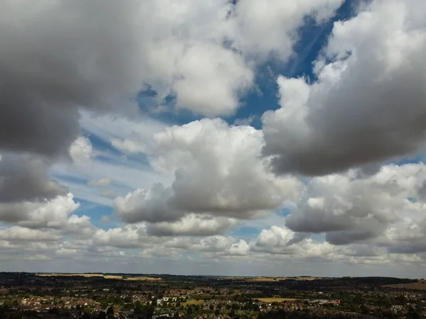 Most Beautiful Sky Thick Clouds British Town Hot Sunny Day — стоковое фото