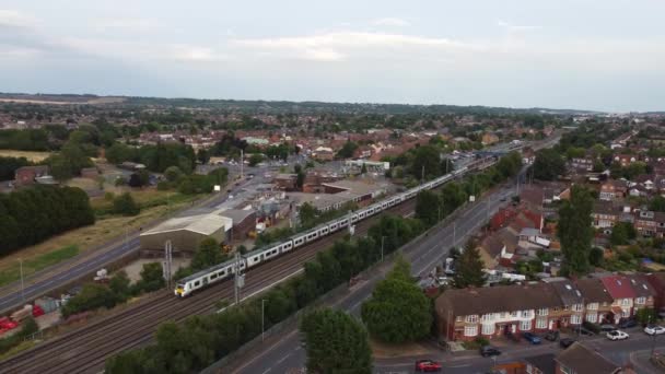 Train Moving Tracks Sunset Time Footage Captured Leagrave Luton Station — Vídeo de Stock