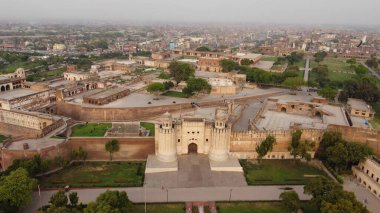 The Royal Mosque at Lahore Pakistan,  The Badshahi Mosque. The Royal Mosque is a Mughal-era congregational mosque in Lahore, capital of the Pakistani province of Punjab, Pakistan. 