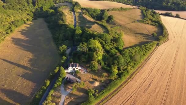 British Countryside Landscape Sharpenhoe Clappers Bedfordshire England Drone Footage Sunset — Video Stock