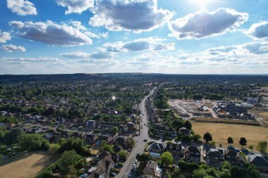 Sixth Form College Luton Bedfordshire Luton, England Great Britain. Specialist Sixth Form College providing academic and general vocational education for 16 to 18 year olds in Luton. Established in 1966,  College is the oldest such institution