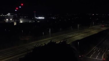 Gece İngiliz Otoyollarının Yüksek Açı Görünümü