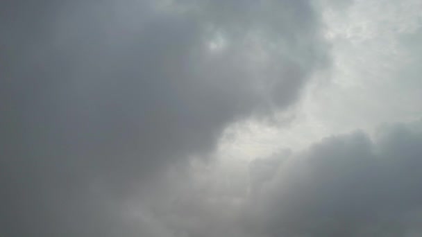 Zeitraffer Aufnahmen Schöner Wolken Über Der Stadt — Stockvideo