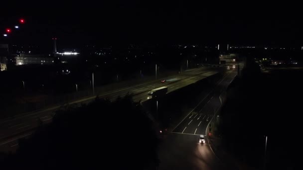 Illuminated Roads Traffic British City Night — Video Stock