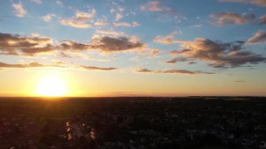 Luton City 'nin yüksek açılı görüntüleri. Görüntü, Drone 'la Günbatımı sırasında çekildi