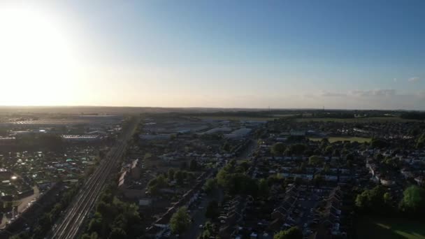 英国卢顿市 靠近Leagrave火车站 火车轨道和房屋的空中拍摄 — 图库视频影像