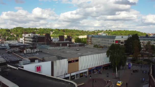 Pombos Voadores Cidade Central Luton Inglaterra — Vídeo de Stock