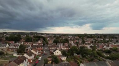 British Town 'a Yağmur Bulutları, Gündüz Görüşü, İHA Kamerası