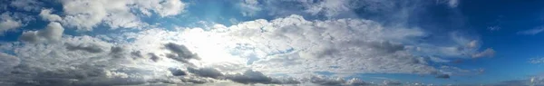 Hermosa Escena Nubes Sobre Ciudad Británica Inglaterra Reino Unido — Foto de Stock