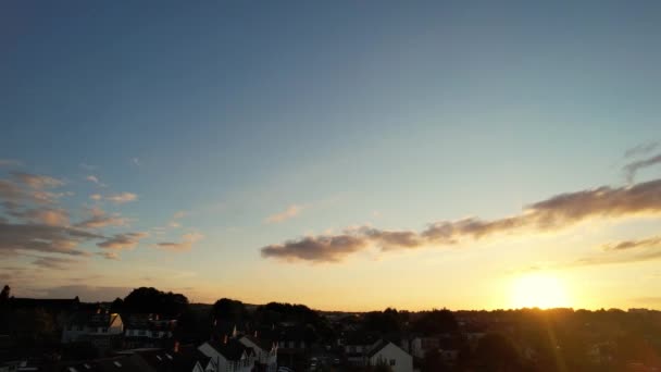 Vackra Flygbilder Över British Town Vid Solnedgången Tid — Stockvideo