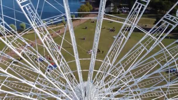 Ferris Wheel Rides Willen Lake Public Park Milton Keynes Inglaterra — Vídeos de Stock