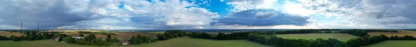 英国乡村与乡村的高角景观 — 图库照片