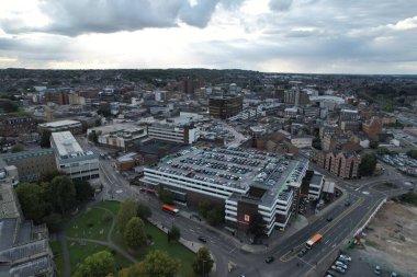 Şehir Merkezi Luton Yüksek Açı Görünümü
