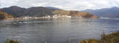 Güzel Fuji Dağı Gölü ve Park Manzarası