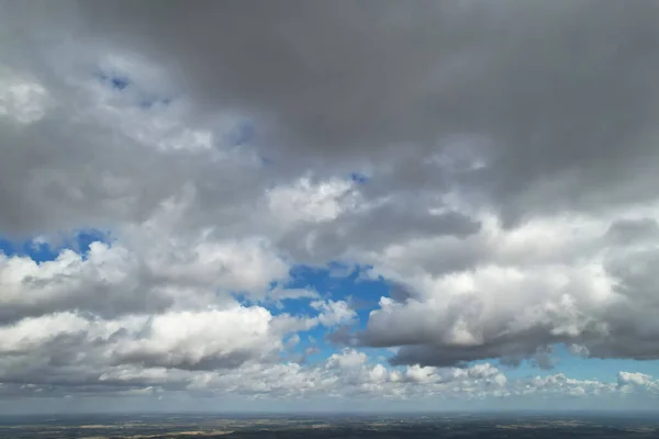 阳光普照的蓝天白云风景 — 图库照片
