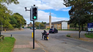 Trafik ışıkları, şehir trafiği.