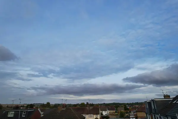 英国城市上空的云彩高角视图 — 图库照片