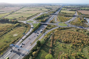 İngiliz Otoyollarının En İyi Hava Görüntüsü ve İngiltere Trafiği, Drone 'un Görüntüsü
