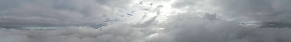 Durch Die Wolken Und Über Dem Himmel — Stockfoto