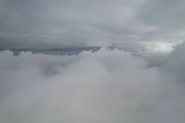 Través Las Nubes Por Encima Del Cielo — Foto de Stock