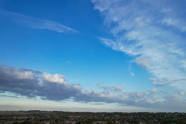 Las Mejores Imágenes Ángulo Alto Nubes Dramáticas Cielo Fuertes Vientos —  Fotos de Stock