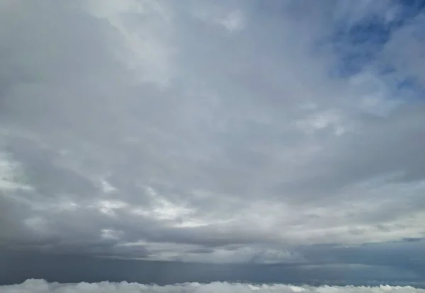 Legjobb Nagy Szögű Felvételek Drámai Felhők Erős Szél Anglia Felett — Stock Fotó