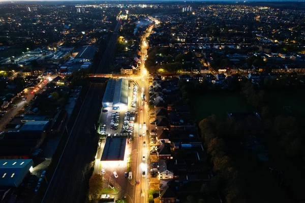 Piękny Widok Lotu Ptaka Brytyjskie Miasto Drogi Nocy Nagranie Drone — Zdjęcie stockowe
