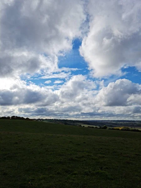 Hermosa Vista Aérea Del Colorido Cielo Las Nubes Sobre Paisaje —  Fotos de Stock