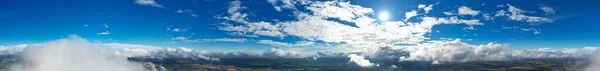 Vue Panoramique Des Nuages Dramatiques — Photo