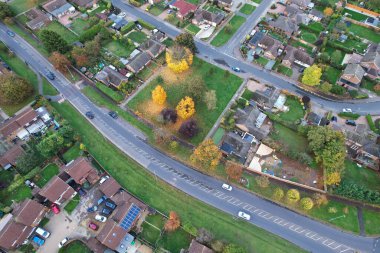 Bulutlu bir günde, Britanya 'nın Luton şehrinin hava görüntüsü  