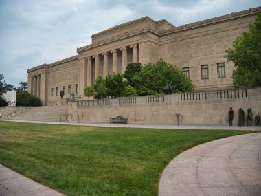 Kansas City, Missouri July 16, 2022 - The Nelson-Atkins Museum of Art overlooking the sculpture garden