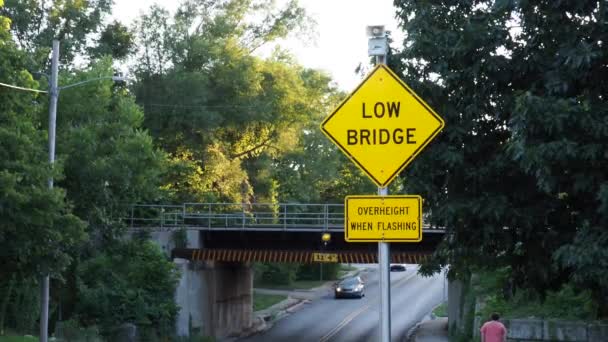 Olathe Kansas August 2022 Low Spruce Street Bridge Known Stopping — Vídeo de Stock