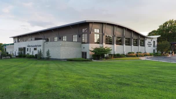 Olathe Kansas August 2022 Corner Angle Community Center Building Modern — Stock video