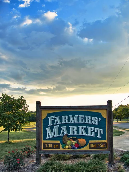 Olathe, Kansas - August, 18 2022 - Olathe Kansas Farmers Market at the Community Center - Overcast colorful day