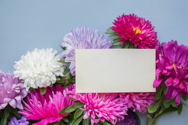 Card Mockup Autumn Flowers Violet Pink Asters — стоковое фото