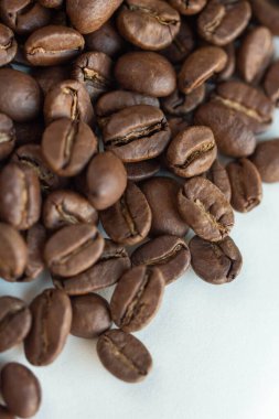 Kahve çekirdeği. orta pişmiş kahve.