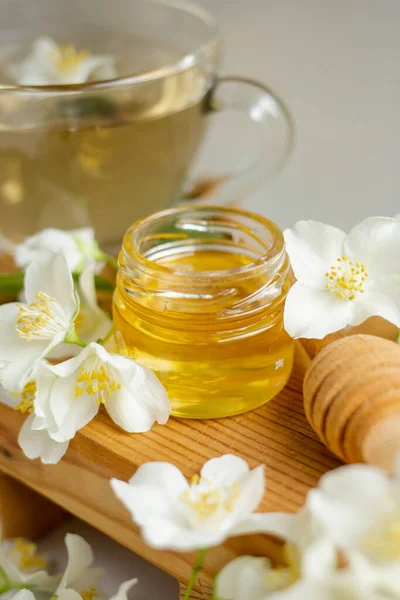 Honey Jasmine Flowers Wooden Spoon — Fotografia de Stock