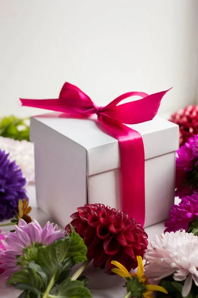 Gift Box Colorful Flowers Asters Autumn Bouquet Table — Stockfoto