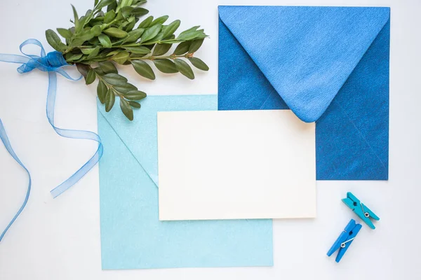 Card Mockup Leaves Blue Envelope Minimalistic — Stockfoto