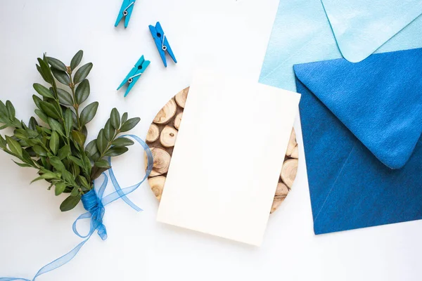 Card Mockup Leaves Blue Envelope Minimalistic — Stockfoto