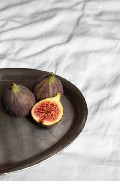 Fresh Figs Table Cutted Fig — Stock Photo, Image