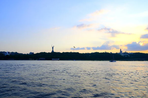 Prachtige Zonsondergang Aan Rivier Dnipro Kiev — Stockfoto