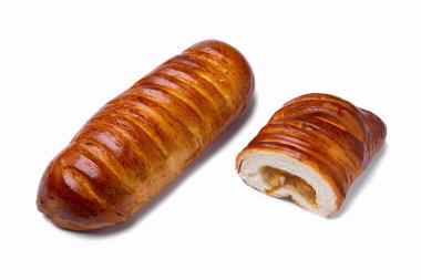 Beyaz tabakta elma reçelli çörek, yakın plan. Tam ve bölgesel dolgu. Yatay yönelim 