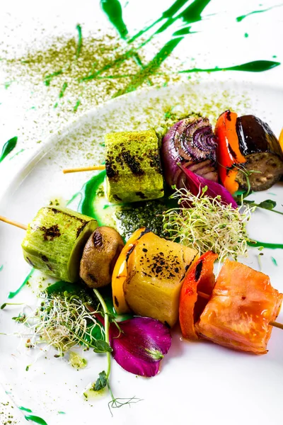 Champignons Zucchini Fried Skewer Bell Peppers Potatoes Tomatoes Onions Sprouts — Stockfoto